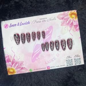 Stylish Press on Nails #12