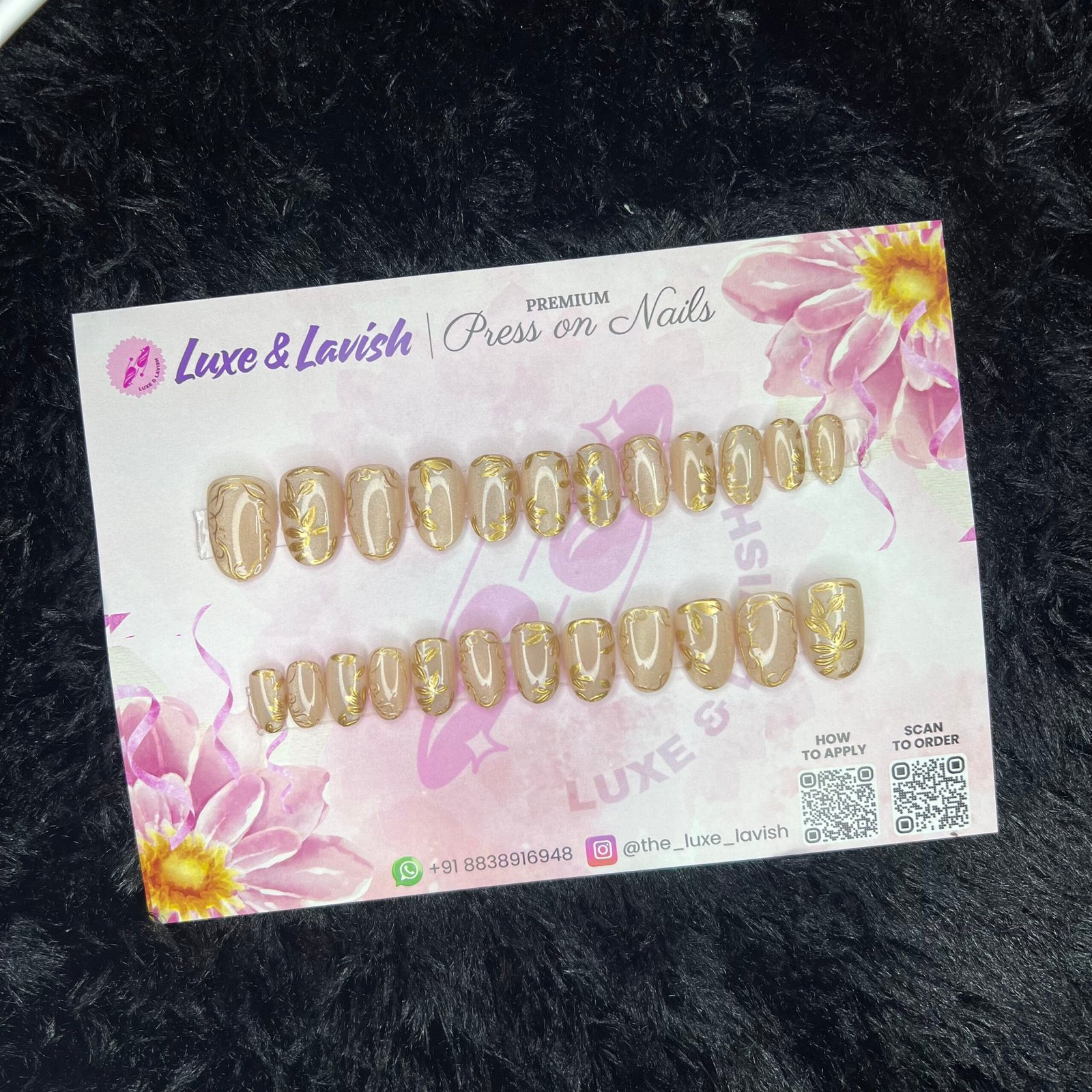 Stylish Press on Nails #38