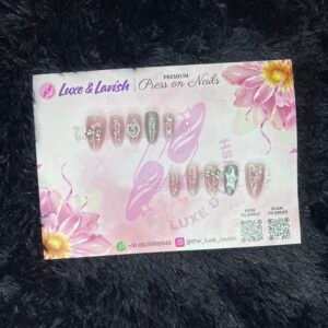 Stylish Press on Nails #44